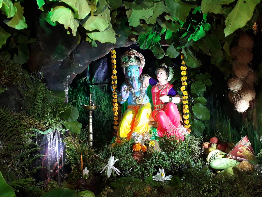 radha krishna with ganesh