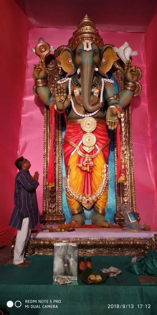 Bal Gopal sarvajanik ganesh utsav mitra maldal (chirabazar cha maharaja ...